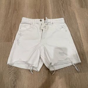 Zara High Rise Raw Hem distressed White Dad Shorts Sz 2